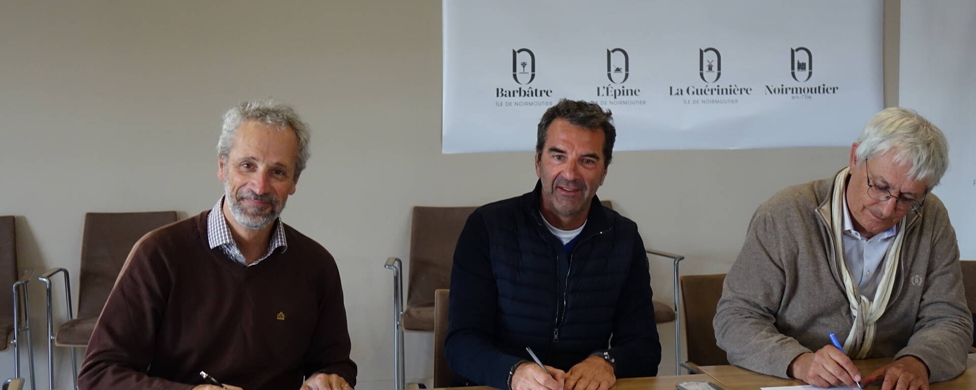 Signature de la convention entre l'intercommunalité de l'île de Noirmoutier, le Sydev et le Collège TES