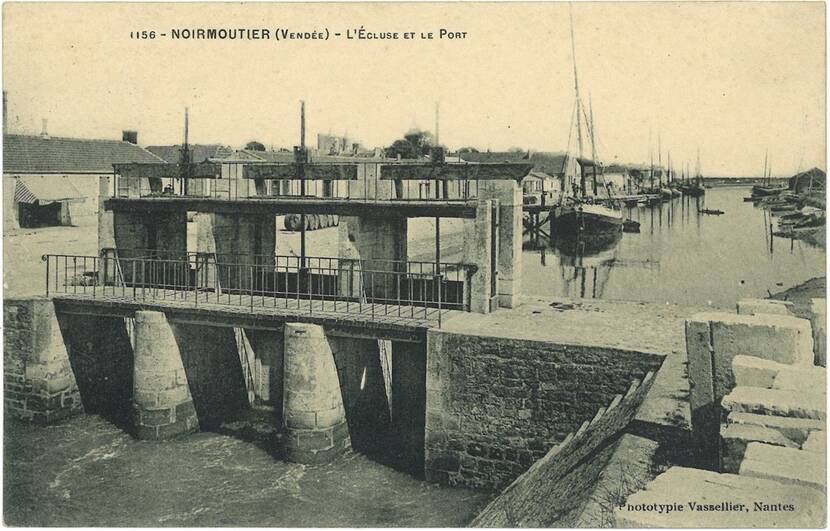 Ecluse du Moulin Collection Gérard Moreau (années 1910). Phototypie VASSELIER
