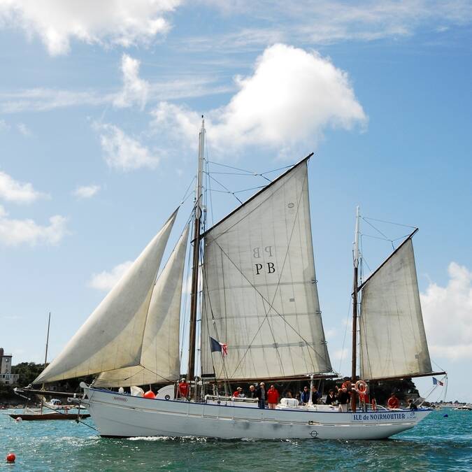 Navire Martroger III