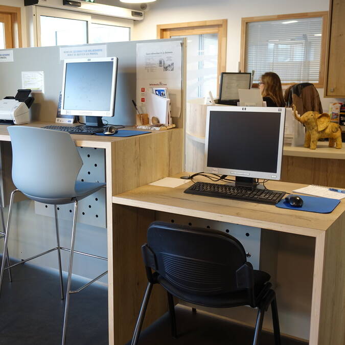 Postes informatiques en libre service