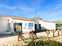 Extérieur de la Maison de l'emploi - France services 